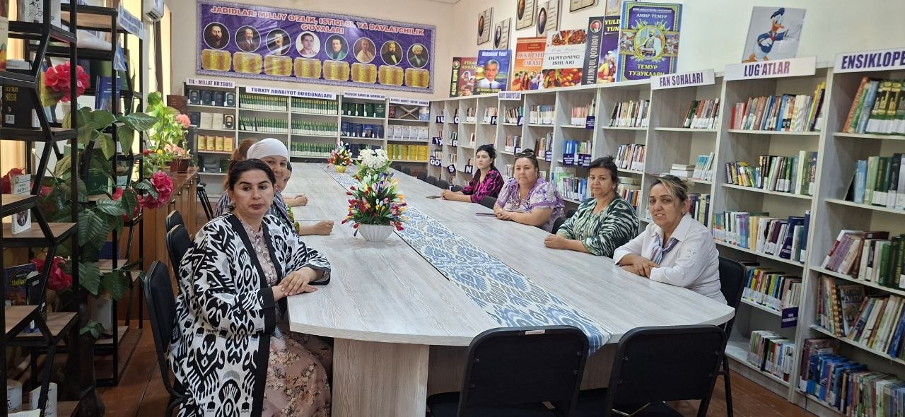 Siyosiy maʼrifat soati